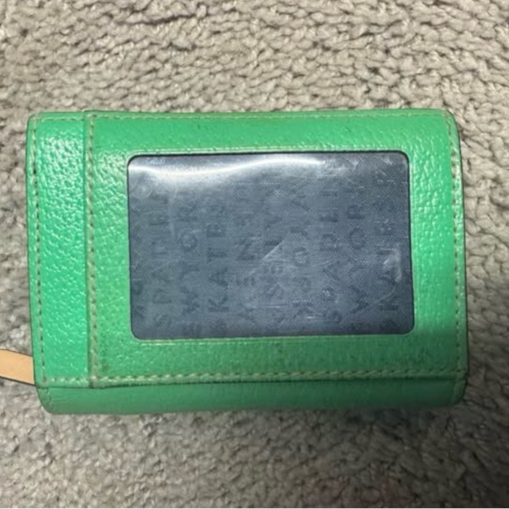 Kate Spade Vibrant Green Card Holder - Picture 3 of 3